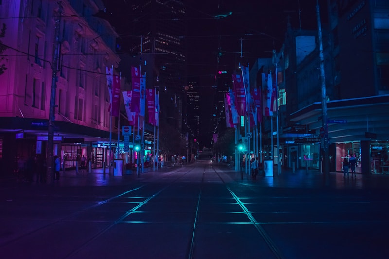 在喜欢的城市，过热气腾腾的生活。